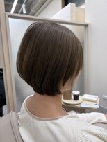 トッカ 広島(tocca) シルエットが可愛い◎ショートボブ×オリーブベージュカラー♪