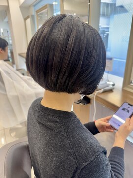 アッシュ 下北沢店(Ash) 襟足で整うショートボブ