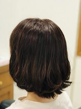 ヘアーメイクエアーセントラーレ(HAIR MAKE air Zentrale) ふんわりパーマにレッドブラウン