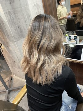 ラフ(LAFF) #黒髪#ボブルフ#ネビージュ#小顔#ワンレン