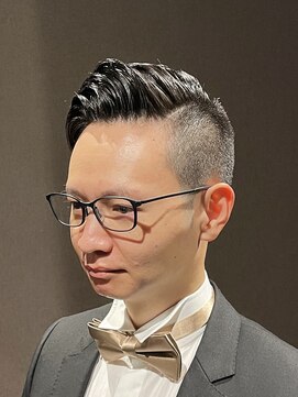 ビーダンディー(Bee dandy) ビジネスフォーマル ハイフェードツーブロック 七三オールバック