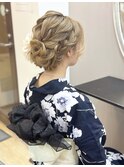 編み込みゆるふわアップ