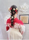 卒業式 袴着付け 編みおろしポニー×花飾り