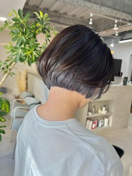 フラッグ 九大学研都市店(Flag) インナーカラー☆ブルージュ☆ボブ☆ケアブリーチ