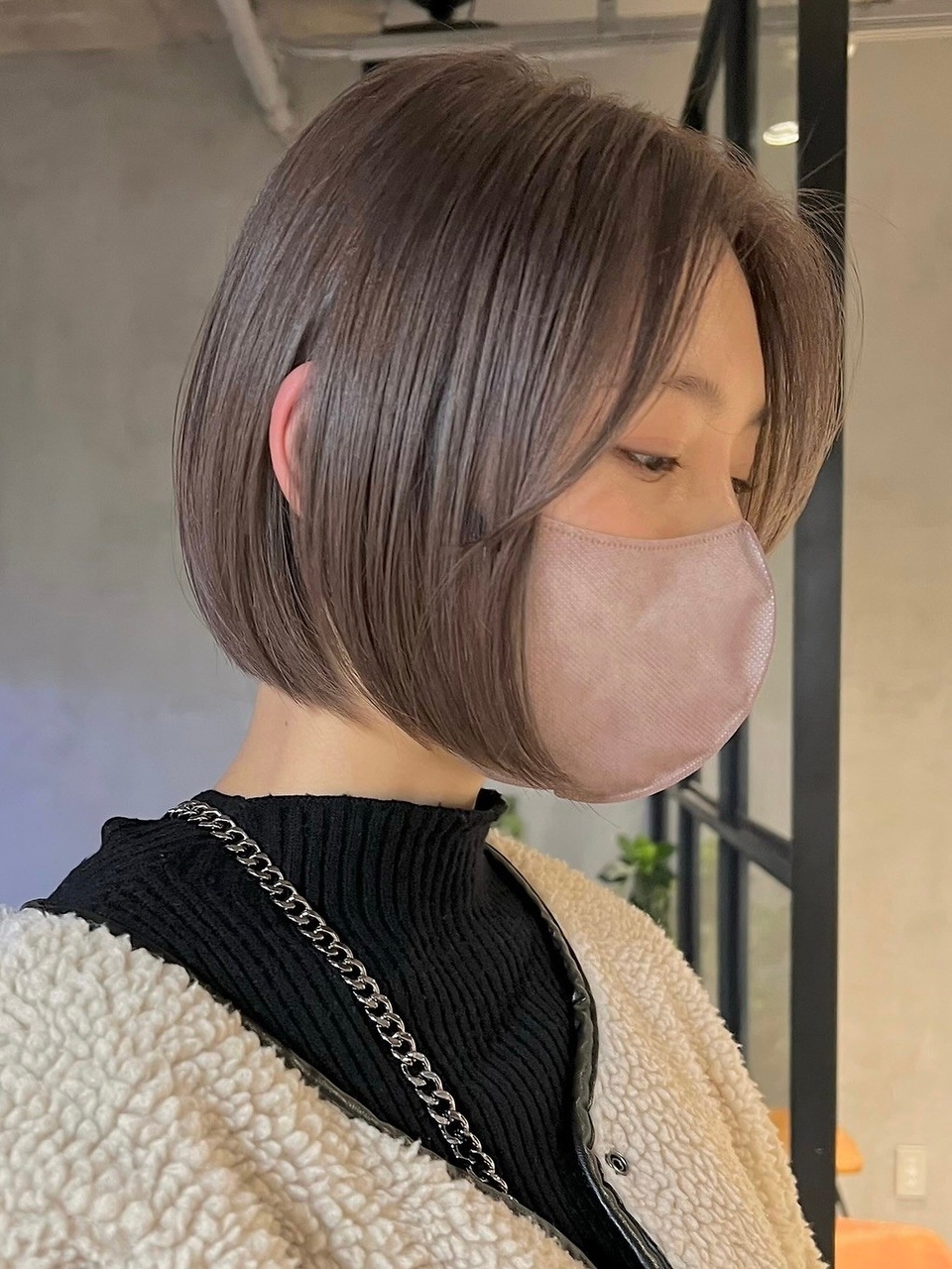 ベージュブリーチカラー切りっぱなしボブ前髪なし調布20代