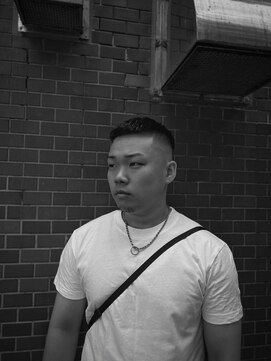 カムレイドフォーライフ(COMRADE 4 LIFE) スキンフェード　クロップ　担当松尾