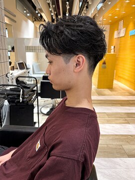 ルースト 京都河原町店(ROOST) ショートセンターパートルーズパーマ