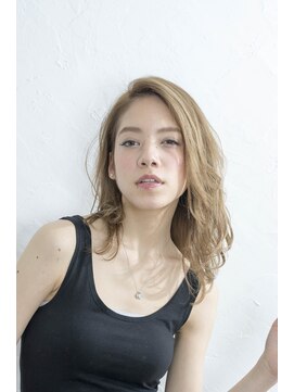 ロッコ(ROCCO) とろみカールで仕上げた旬のレイヤーミディ　[八王子]ROCCO