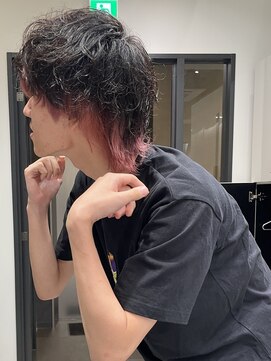 ソル 栄矢場町(SOL) ウルフカット/パーマウルフ/インナーカラー