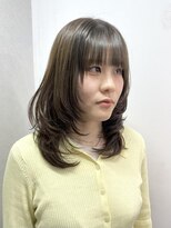 アオ(AO。)&nbsp;ハッシュカット/オリーブベージュ/バタフライカット