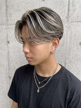 ヘッドストック 大和八木店(HEAD STOCK) ハイライトニュアンスセンターパートミルクティーベージュ眉毛