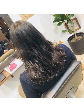 リップス ヘアー(Lips hair) ゆるフワ愛されパーマスタイル