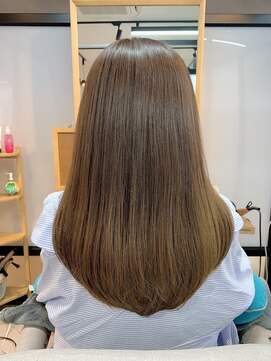 イーラ(era) サイエンスアクア フェミニンロング 艶ツヤストレート /era