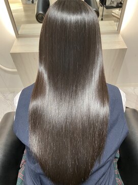 アンドシャルム 心斎橋(&CHALME) 髪質改善ストレート後の髪質改善トリートメント