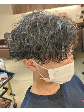 コロ(COLO) 【COLO 吉祥寺】メンズカット 波巻きマッシュセンターパート