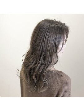 テラス アヴェダ ららぽーとエキスポシティー店(Terrace AVEDA) シークレットハイライトで赤み除去♪
