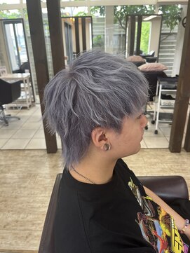 Yoshiつね さくら店 ブリーチ2回シルバーグレー