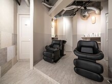 クラッチ ビオ 博多駅前(CLUTCH bio)の雰囲気（仕事の疲れに癒しのシャンプー。フルフラットで首が痛くならない）