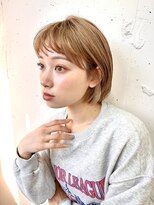 ユーフォリア 青山(Euphoria)&nbsp;オン眉 ショートボブ 顔周りレイヤー ベージュカラー