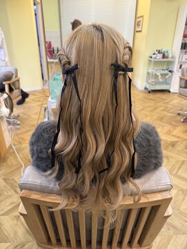 アリスバイブランニューリブ 難波店(ALICE by Brandnew×LIV) ねじりハーフツインヘア