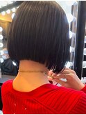 パツっとボブ×シアーブラック
