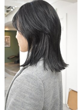 グリーン 高田馬場(green) 【SANA】ミディアムレイヤー×ネイビーアッシュカラー