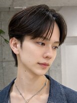 ポーチバイハニー オモテサンドウ(PORCH by HONEY omotesando)&nbsp;ニュアンスセンターパート刈り上げセンターパートフェザーパーマ