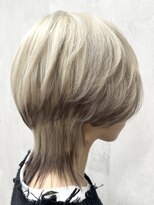 Voyage Nike 池袋【ケアブリーチ/ダブルカラー/インナーカラー/髪質改善】&nbsp;マッシュウルフ/エンドカラー/ホワイトベージュ/ウルフカット