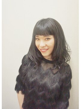 トロニー(TLONY) こだわりいっぱい黒髪オン眉ロブ