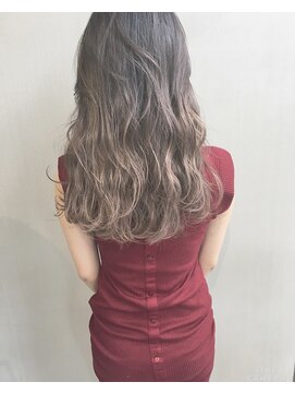 アライブ ハラジュク(ALIVE harajuku) 【ALIVE原宿】女性らしい柔らかいカラーはミルクティーカラー