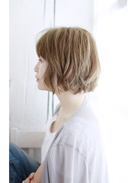 シュシュット(chouchoute) 小顔グラデーションカラーバターブランジュ美髪ダブルバング/084