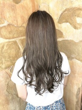 イチゴイチ(151e) 【151e　戸塚】*ハイライト+イルミナグレージュ＊