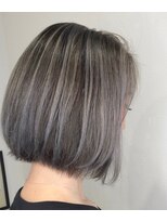 リーブル(Libre)&nbsp;外国人風コントラストバレイヤージュカラー