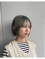 ファミリィ (PHAMILEE) ペールオリーブ 切りっぱなしボブ