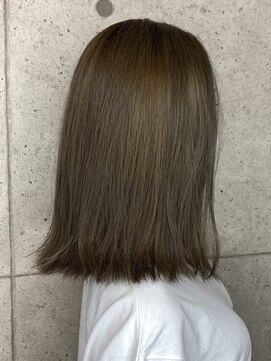 リノ(Lino) 似合わせカット外はね切りっぱなし