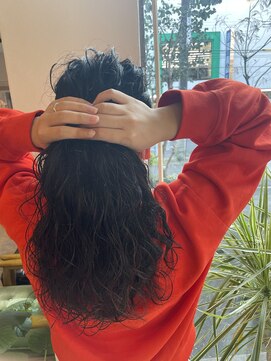 シュール(Sure) あえてボリューミーに◎スパイラルパーマロング