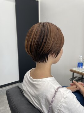 ニル 柏の葉(Nil) 耳掛けコンパクトショート 【 村岡優里子 】