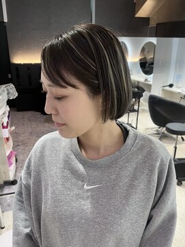 トーン(TONE) ショートボブ×コントラストハイライト