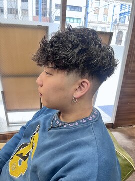 メンズ レオ 南森町店(men's LEO) スペインカール×フェード