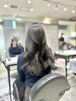 アクション 心斎橋店(ACTION)&nbsp;レイヤーカット　韓国ヘア　顔まわりカット　アッシュグレー