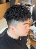 20代ツイストスパイラルパーマ◎アップバング×ビジネス