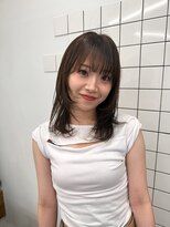 カルテ(QUARTE) 柔らかオリーブブラウン × 顔まわりレイヤー