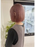ピンクベージュ