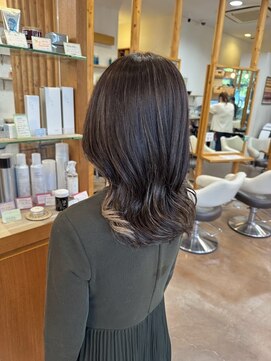 ルーフ 用賀(ROOF) レイヤーミディアム/毛先カール