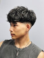 メッツ 原宿(METS) MEN'S/スペインカール×ハイライト/スキンフェード