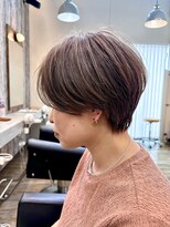 イロ バイ マグ(IRO by Mag)&nbsp;ショート脱白髪染め×大人ハイライト