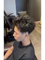 ブル(b.u.l.l.)&nbsp;スパイキーパーマ