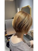 ショートボブ