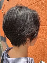 キューブ(Qube)&nbsp;首回りスッキリ♪イメチェンお任せあれ！