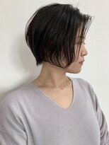 フィル(fil)&nbsp;前下がりショートボブ／アッシュグレー